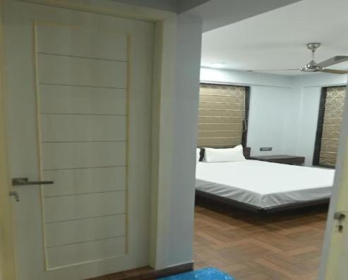 Nk7 Newtown Otel Kalküta Dış mekan fotoğraf